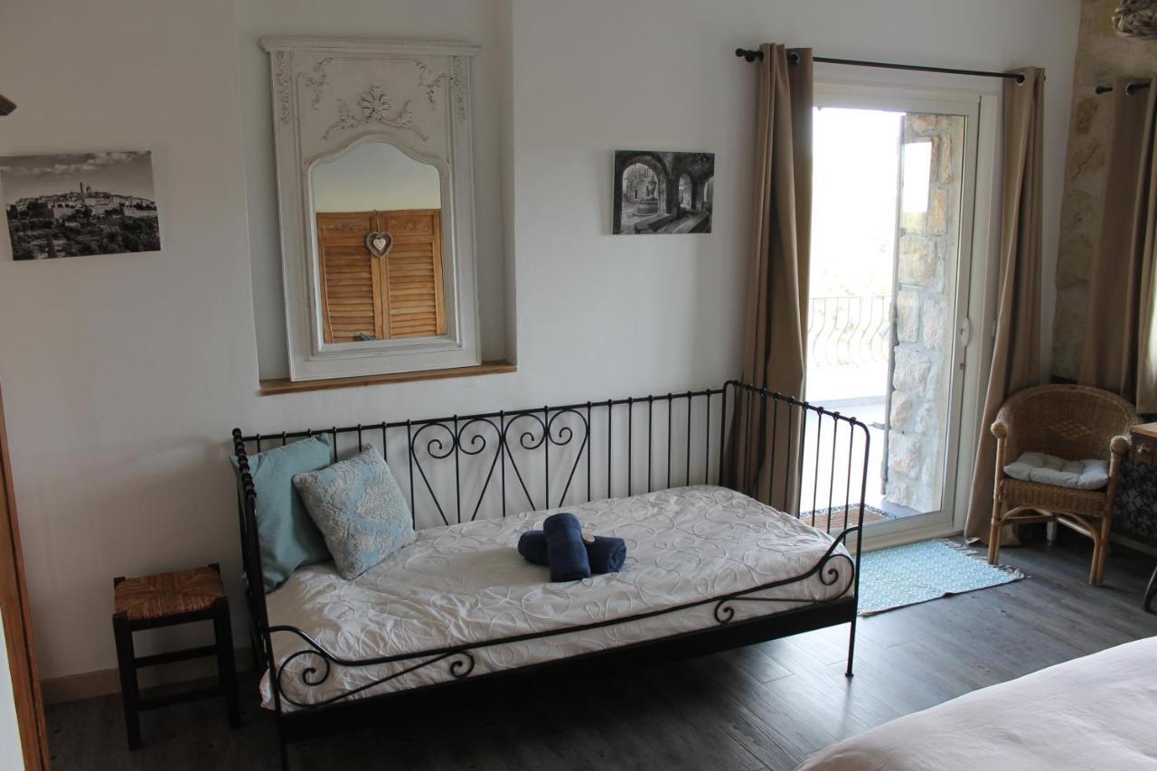 Au Pied Des Baous Bed & Breakfast Vence Exterior photo
